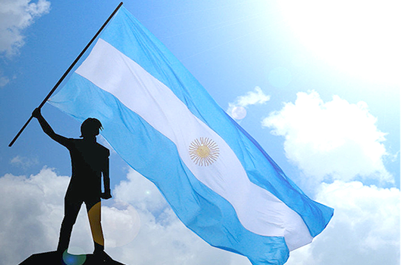 Día De La Bandera Argentina El Gobernador De La Provincia Gerardo Morales Junto A Su Señora